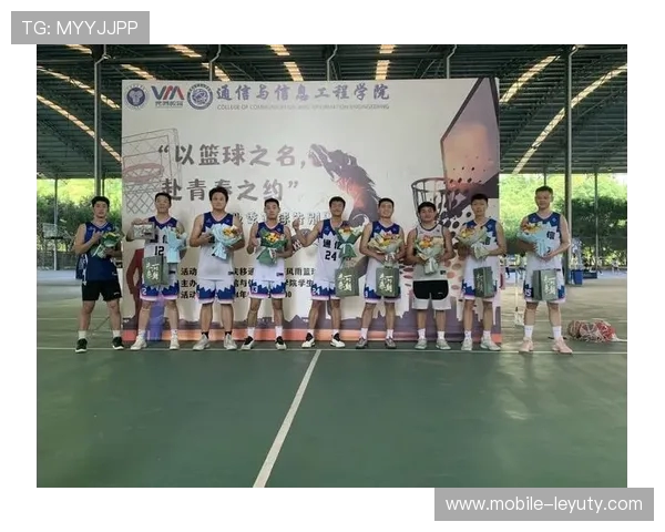 热血终章!东城二小毕业生篮球赛燃爆校园,书写青春告别战 热血终章!东城二小毕业生篮球赛燃爆校园,书写青春告别战